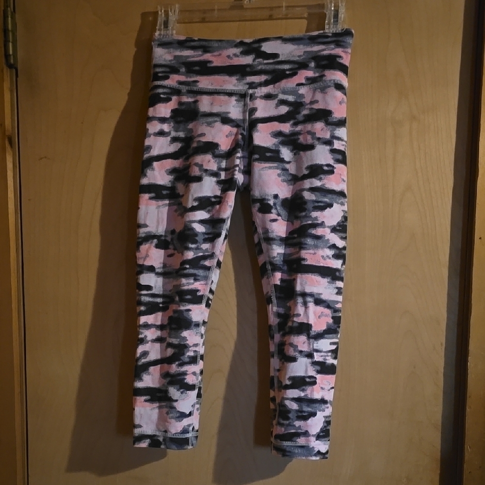 Lululemon Pink Camo Leggings